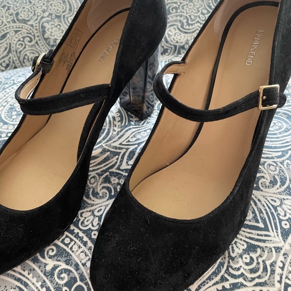 Land’s End Blk suede 3 1/2 inch heels; 8 1/2; preowned; excellent condition - Picture 3 of 4